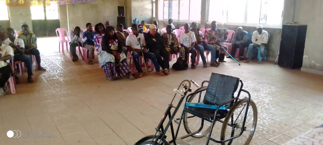 Soutien aux personnes à mobilité difficile : la mairie de Fongo-Tongo dote des personnes handicapées d’un important don en appareillage